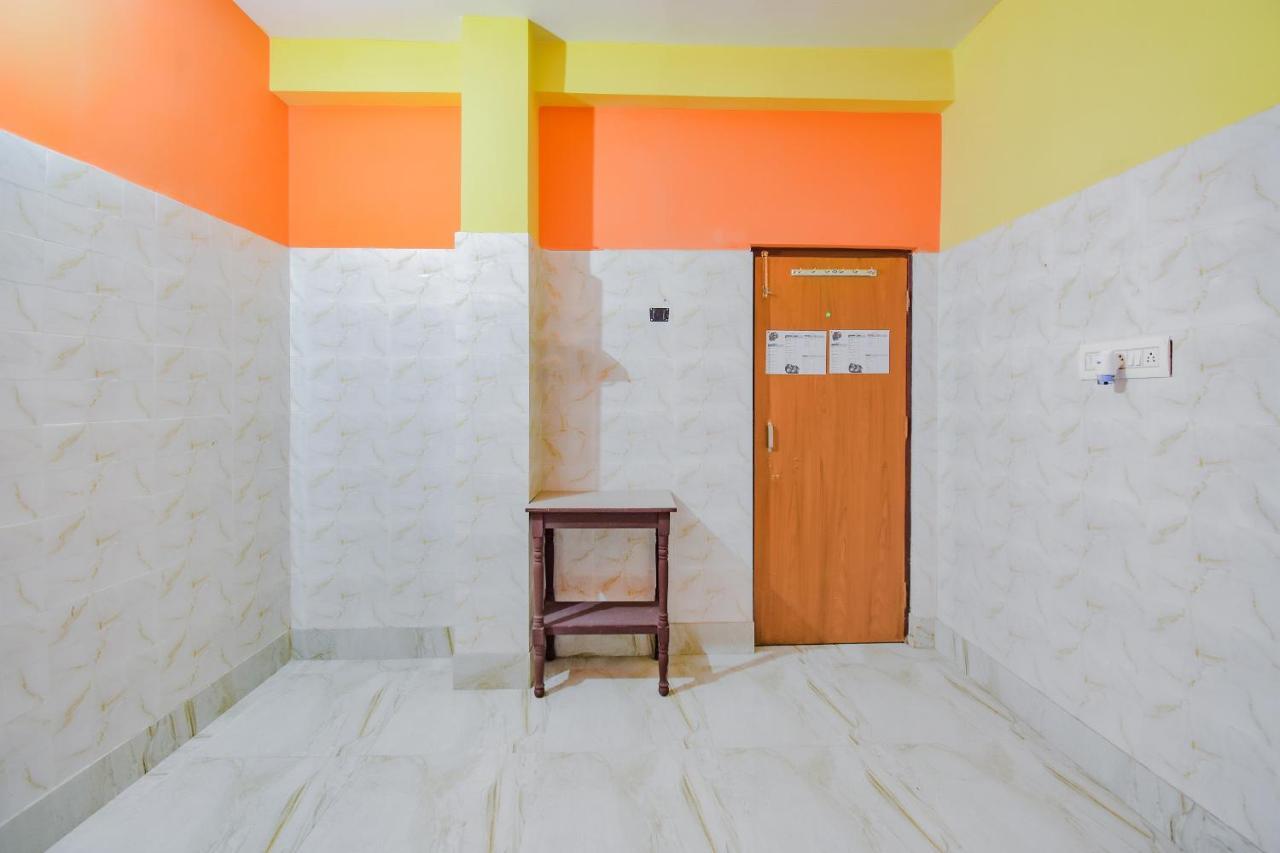 SPOT ON 74542 Aarav Hotel Jādabpur Exteriör bild